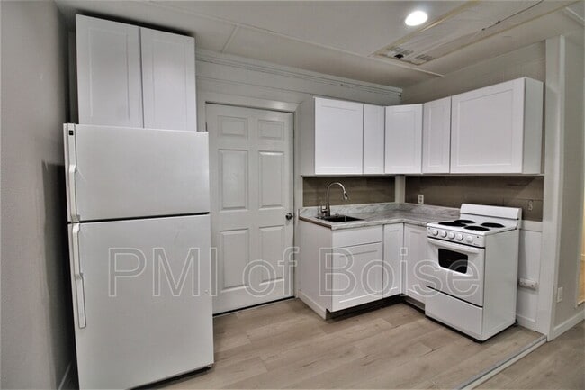 3238 W Malad St in Boise, ID - Building Photo - Building Photo