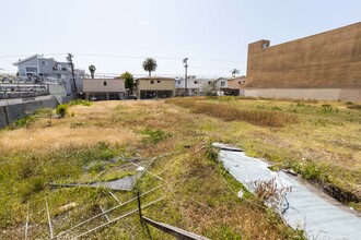 3551 Motor Ave in Los Angeles, CA - Building Photo - Building Photo