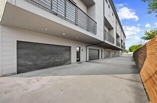 1715 Bennett Ave in Dallas, TX - Building Photo