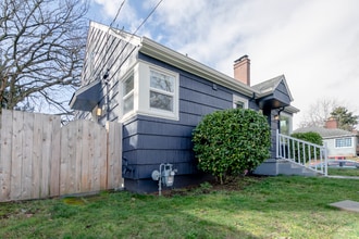 5130 N Yale St in Portland, OR - Building Photo - Building Photo