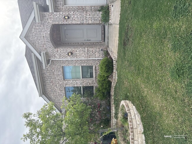 property at 5458 Ridgeway Dr