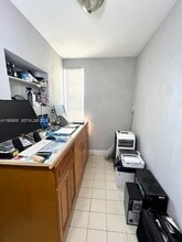 2450 NW 85th Ave in Sunrise, FL - Building Photo - Building Photo