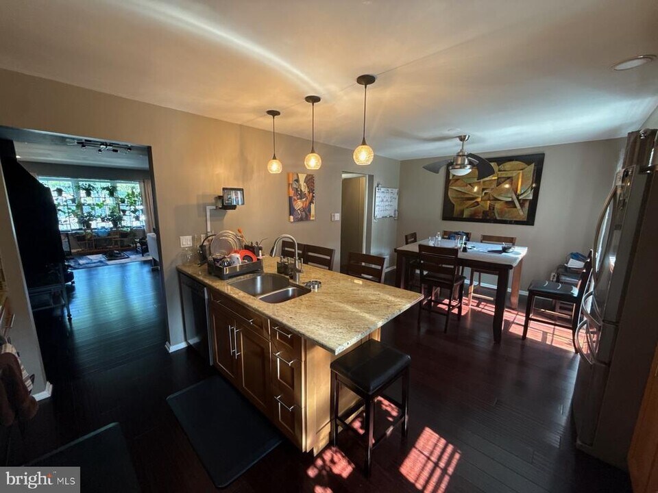 228 Martins Way in Mount Laurel, NJ - Building Photo