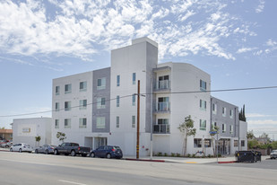 12871 San Fernando Rd Apartments