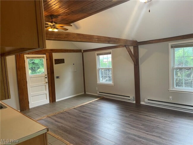 12676 Main Market Rd in Burton, OH - Building Photo - Building Photo