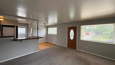 2323 W 41st Ave in Denver, CO - Building Photo - Building Photo