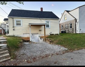 203 Virginia Ct in New Albany, IN - Building Photo - Building Photo