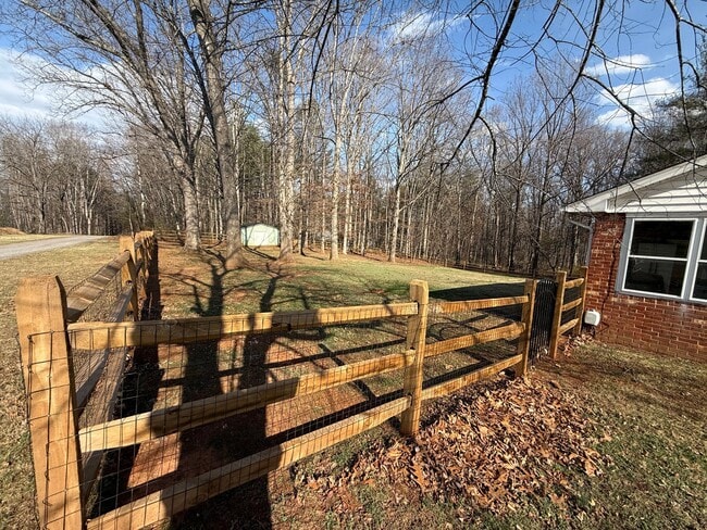 9405 Mountain Run Lake Rd in Culpeper, VA - Building Photo - Building Photo