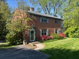 2820 Cumberland Blvd in Camp Hill, PA - Building Photo