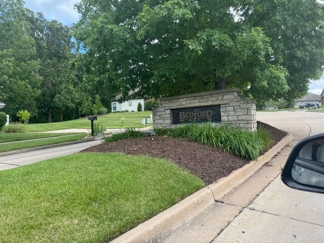 property at 4100 Roxbury Ct
