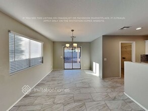 1039 E Desert Moon Trail in San Tan Valley, AZ - Building Photo - Building Photo