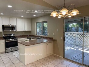 962 W Mellon Ct in Colton, CA - Foto de edificio - Building Photo