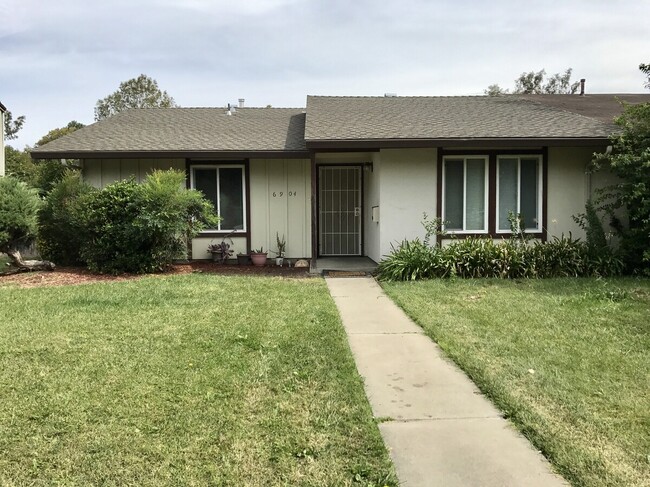 property at 6904 Sumter Quay Cir