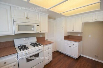 5394 Trail Canyon Dr in Jurupa Valley, CA - Building Photo - Building Photo