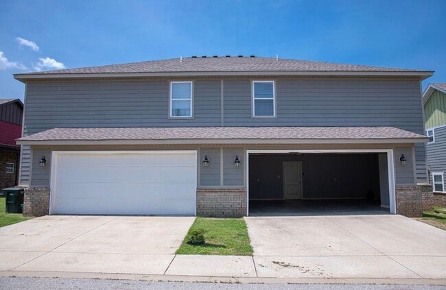 1316 N Sicily Ln in Fayetteville, AR - Building Photo - Building Photo