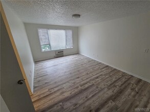 255 Portage Rd in Lewiston, NY - Foto de edificio - Building Photo