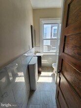 419 W Grange Ave in Philadelphia, PA - Building Photo - Building Photo