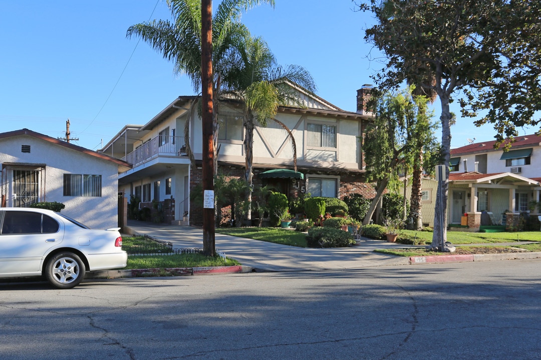 915 Orange Grove Ave in Glendale, CA - Foto de edificio