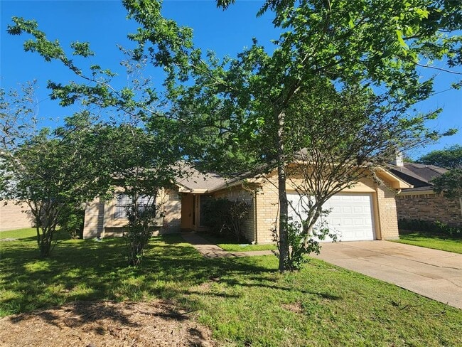 15006 Yorktown Colony Dr in Houston, TX - Building Photo - Building Photo