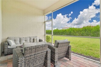 2916 Royal Gardens Ave in Ft. Myers, FL - Building Photo - Building Photo
