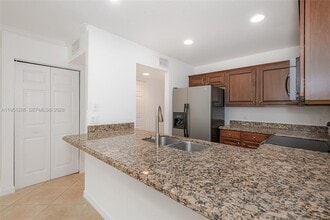 1000 Palm Trail in Delray Beach, FL - Building Photo - Building Photo