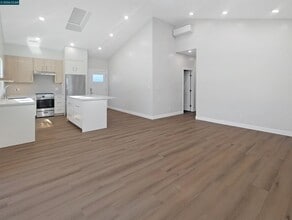 1892 Sunnyvale Ave in Walnut Creek, CA - Building Photo - Building Photo