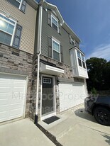 9730 Cedarmass Cir in Fredericksburg, VA - Building Photo