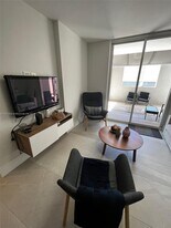 185 SE 14th Terrace in Miami, FL - Building Photo