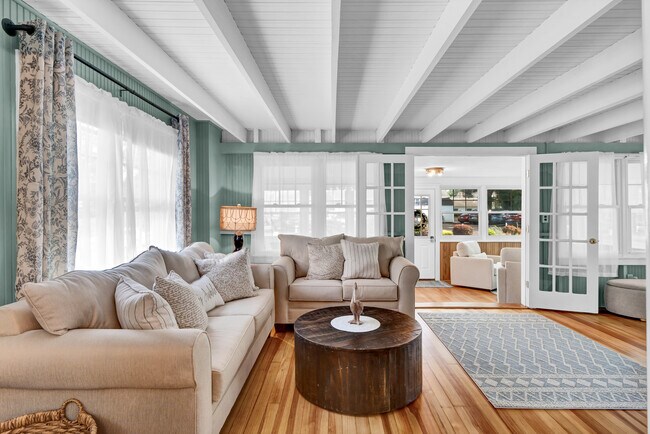 7 Whitecap Rd in East Lyme, CT - Building Photo - Building Photo