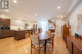 40 Brownstone Cir in Markham, ON - Building Photo - Building Photo