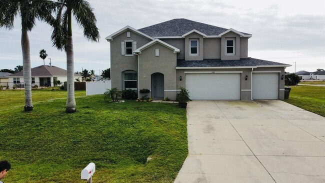 1722 NW 5th St in Cape Coral, FL - Building Photo - Building Photo