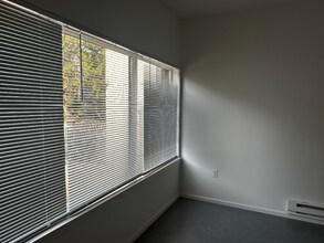 2311 W Newton St in Seattle, WA - Building Photo - Building Photo