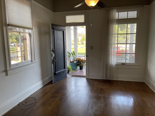 527 Bermuda St, Unit 527 Bermuda in New Orleans, LA - Building Photo - Building Photo