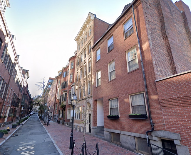 property at 9 Temple St