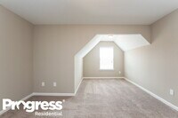 542 Fieldcrest Dr photo'