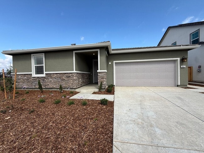 property at 9957 Mesa Verde Wy