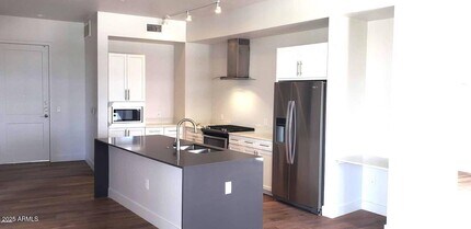3131 N Central Ave in Phoenix, AZ - Building Photo - Building Photo