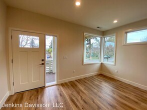 4808 SE Franklin St in Portland, OR - Foto de edificio - Building Photo