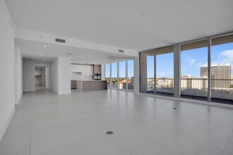 151 N Seabreeze Blvd in Fort Lauderdale, FL - Building Photo - Building Photo