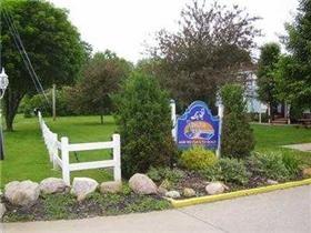 The Blue Fox in Medina, OH - Foto de edificio - Other