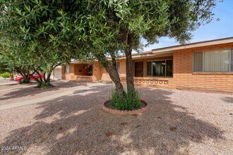 6438 E Butte St, Unit 2 in Mesa, AZ - Building Photo - Building Photo