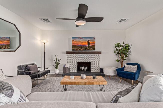 5202 E Karen Dr in Scottsdale, AZ - Building Photo - Building Photo