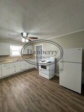 220 N Main St in Arlington, OH - Building Photo - Building Photo