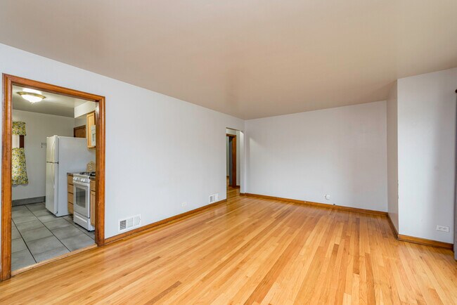 342 N Lewis Ave in Waukegan, IL - Building Photo - Building Photo