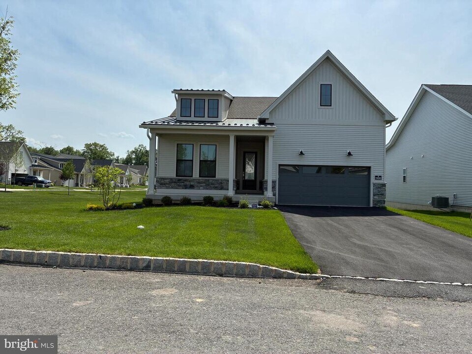 1100 Wythe Blvd in Ambler, PA - Building Photo