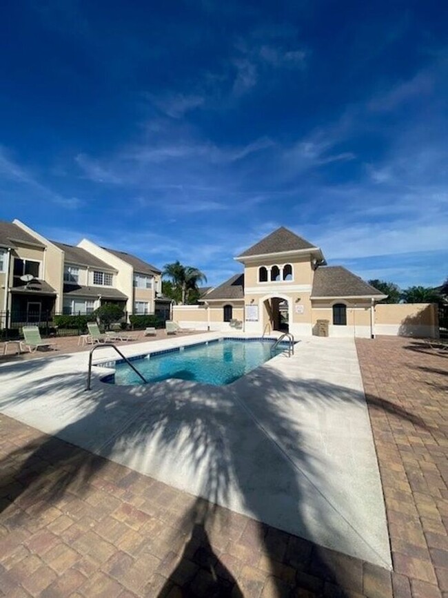 2007 Gold Spring Cove in Kissimmee, FL - Foto de edificio - Building Photo