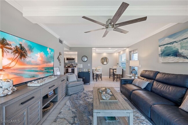 330 Kon Tiki Dr, Unit C7 in Naples, FL - Building Photo - Building Photo