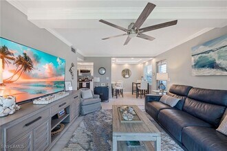 330 Kon Tiki Dr, Unit C7 in Naples, FL - Building Photo - Building Photo