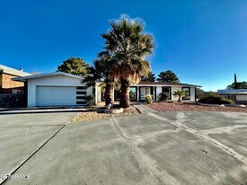 6332 El Risco St in El Paso, TX - Building Photo