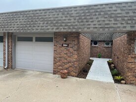 3584 Neerpark Dr in Lincoln, NE - Building Photo